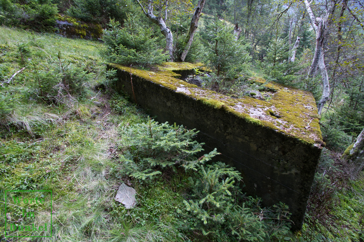 Seilbahnsockel zwischen Talstation und Hoher Kirche