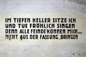 Markiger Spruch im Luftschutzraum